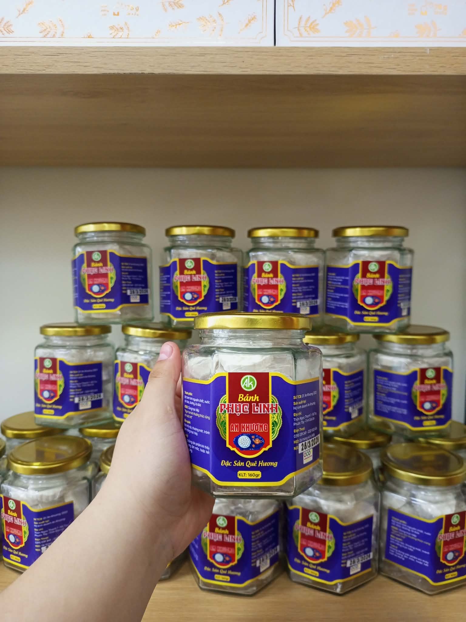 Hũ bánh Phục Linh